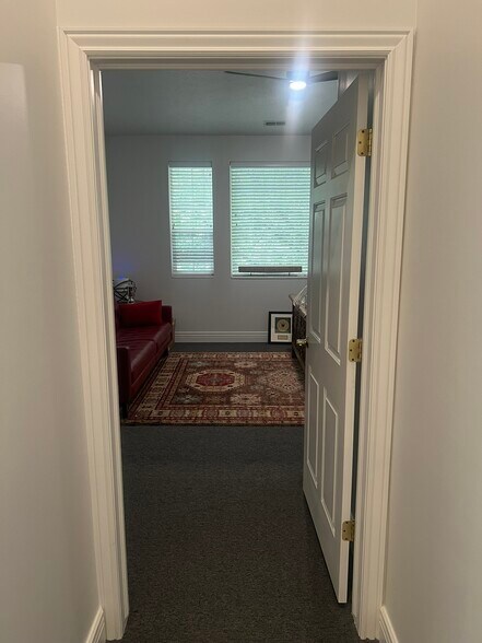 More Photos Of 9537 S 700 E, Sandy Office For Sale