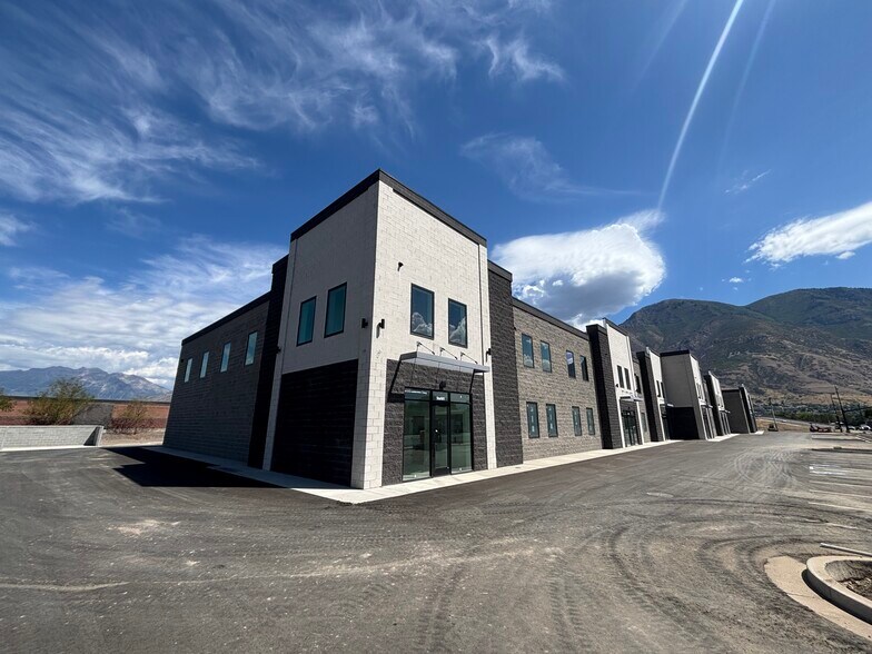 Primary Photo Of 633 E Lakeview Pky, Provo Industrial For Lease
