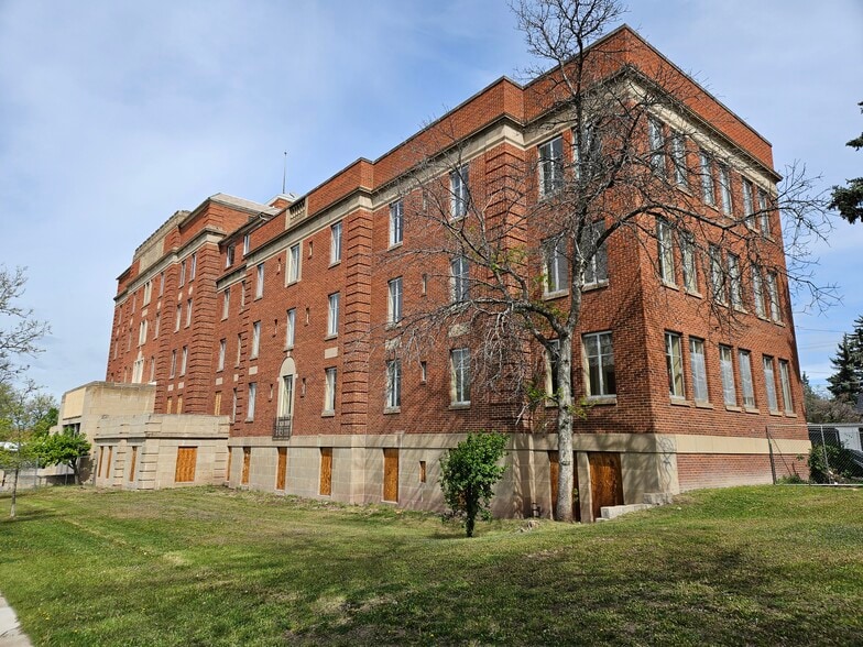 More Photos Of 1109 6th Ave N, Great Falls Assisted Living For Sale