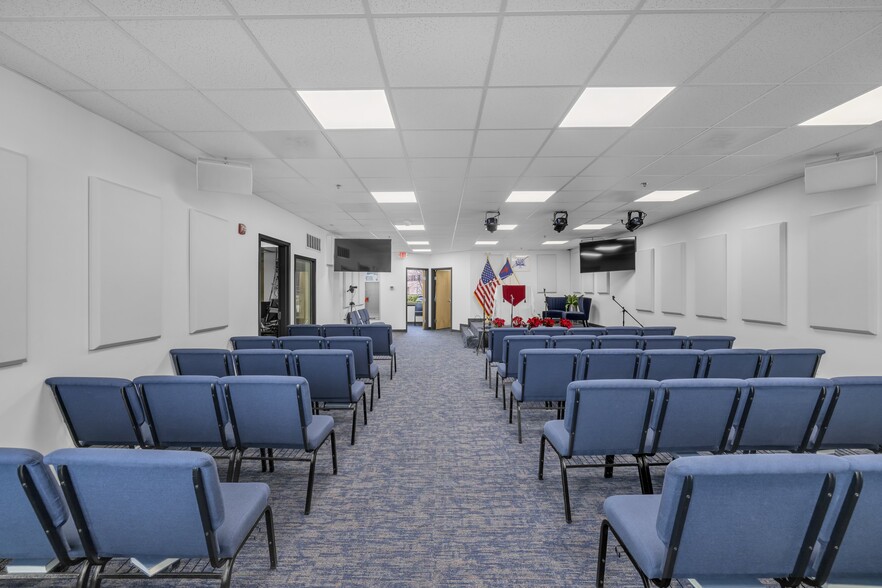 More Photos Of 459 Herndon Pky, Herndon Medical For Lease