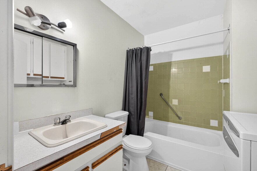 More Photos Of 195 Rue Wilson, Sherbrooke Apartments For Sale