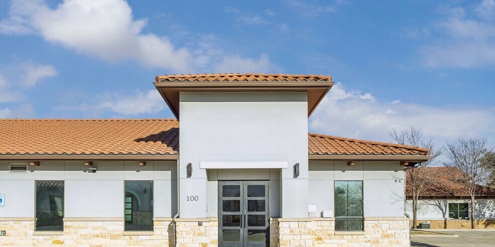 More Photos Of 1779 E Whitestone Blvd, Cedar Park Medical For Lease