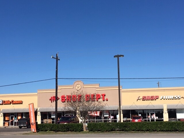 More Photos Of 3703 FM 2765, El Campo Unknown For Lease