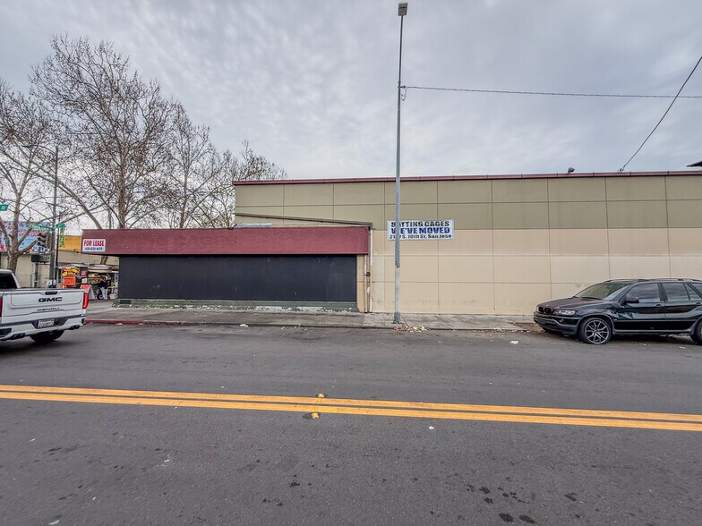 More Photos Of 995 E Santa Clara St, San Jose Storefront For Lease