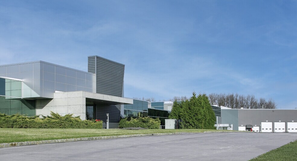 Primary Photo Of 100 Jefferson Rd, Parsippany Distribution For Lease