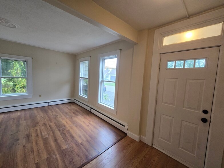 More Photos Of 43 Baptist St, Swansea Apartments For Sale