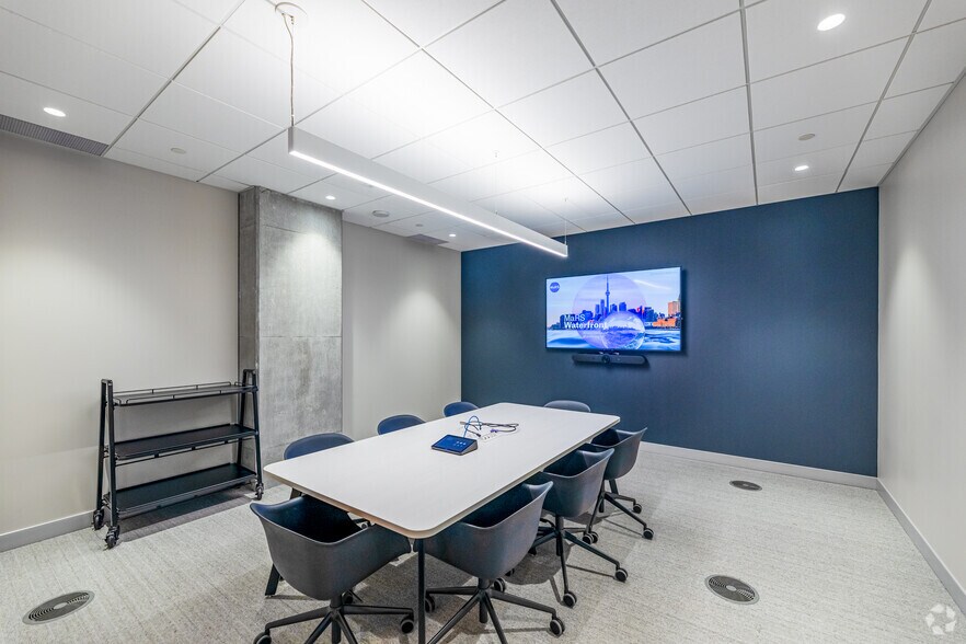 More Photos Of 155 Queens Quay E, Toronto Coworking Space