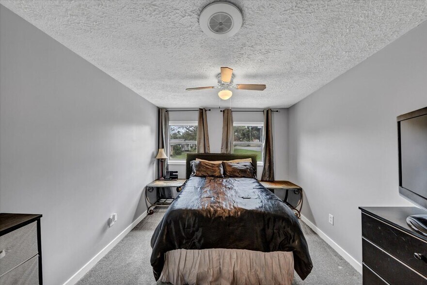 More Photos Of 6071 N Main St SE, Acworth Flex For Sale