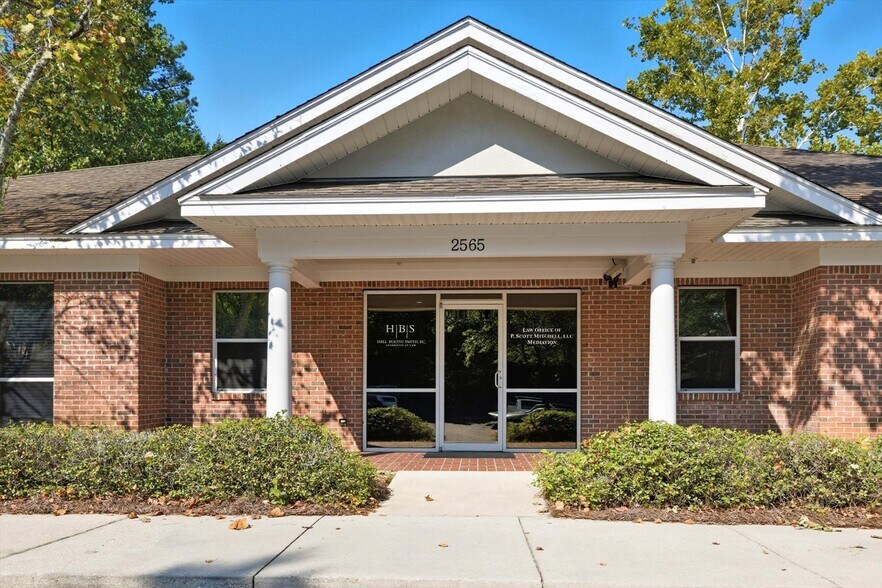 More Photos Of 2565 Barrington Cir, Tallahassee Office For Sale