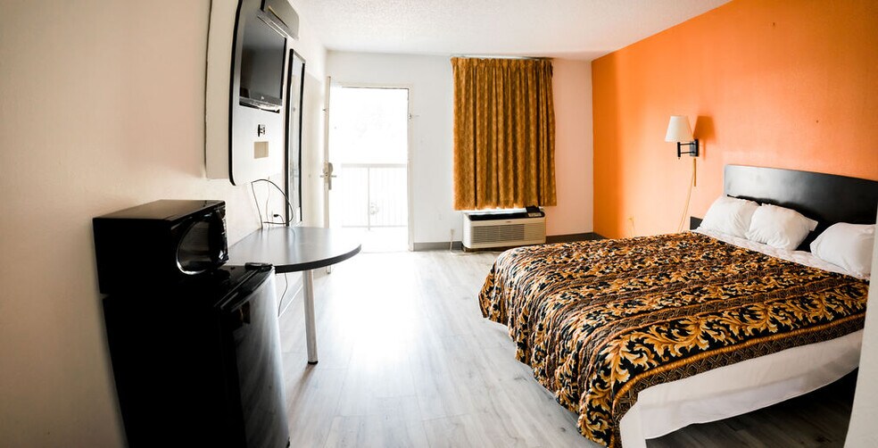 More Photos Of 337 Devereaux Dr, Natchez Hotel For Sale