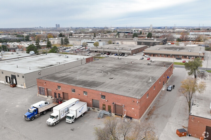 More Photos Of 141 Don Park Rd, Markham Warehouse For Lease