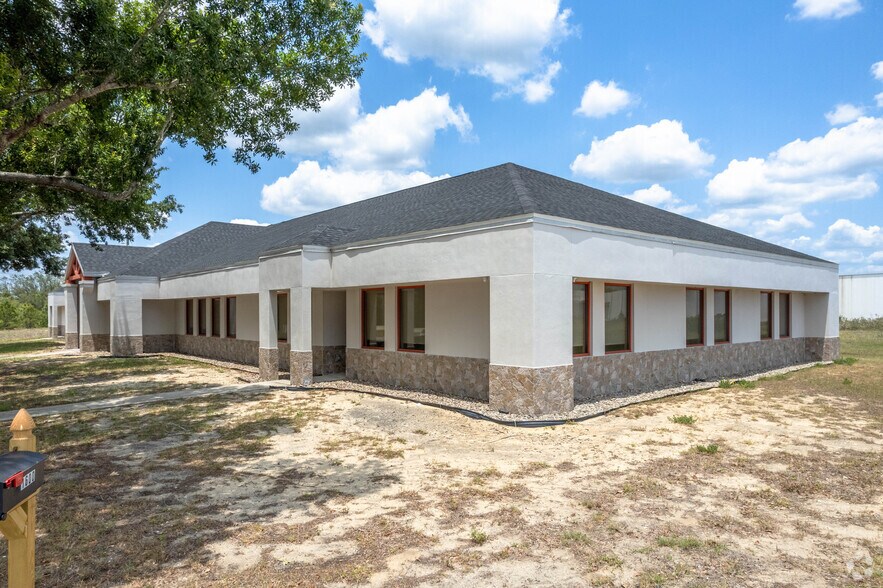 More Photos Of 1600 Sun Pure Rd, Avon Park Medical For Sale