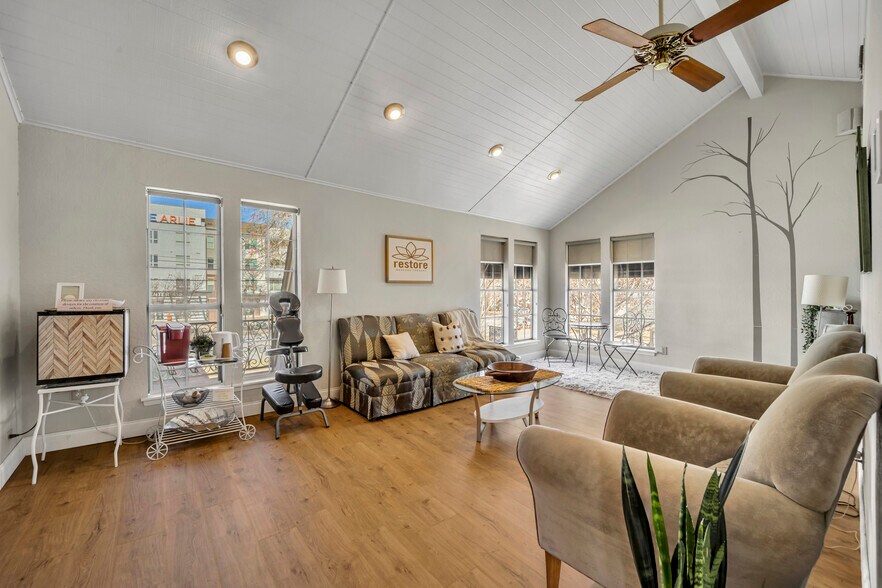 More Photos Of 808 W Abram St, Arlington Freestanding For Sale