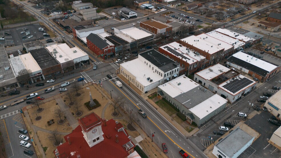 More Photos Of 100 N Broad St, Monroe Storefront For Sale