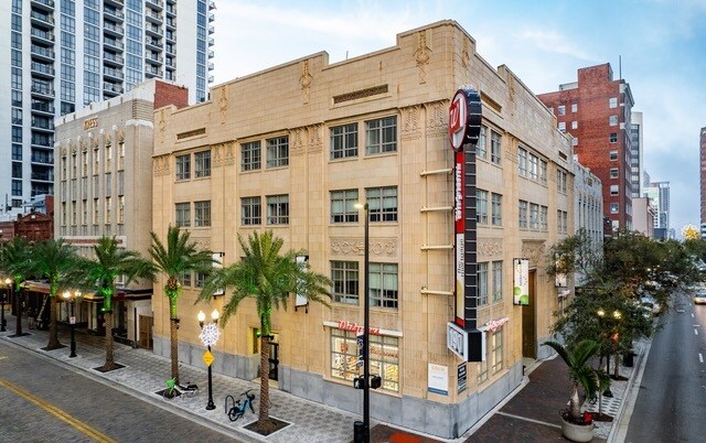 More Photos Of 190 S Orange Ave, Orlando Office For Lease