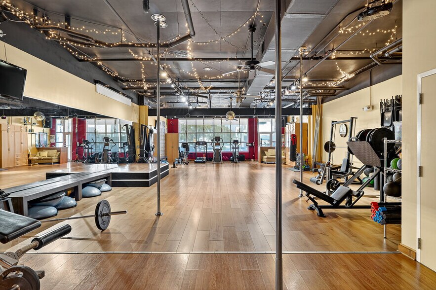 More Photos Of 115 Magnolia Ave, Daytona Beach Flex For Sale