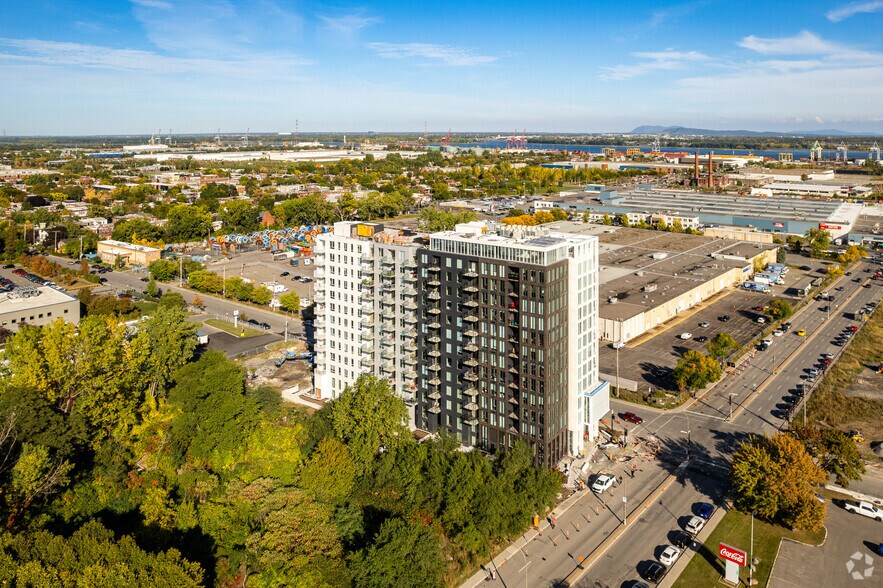 More Photos Of 5605 Av Pierre-De Coubertin, Montréal Apartments For Lease