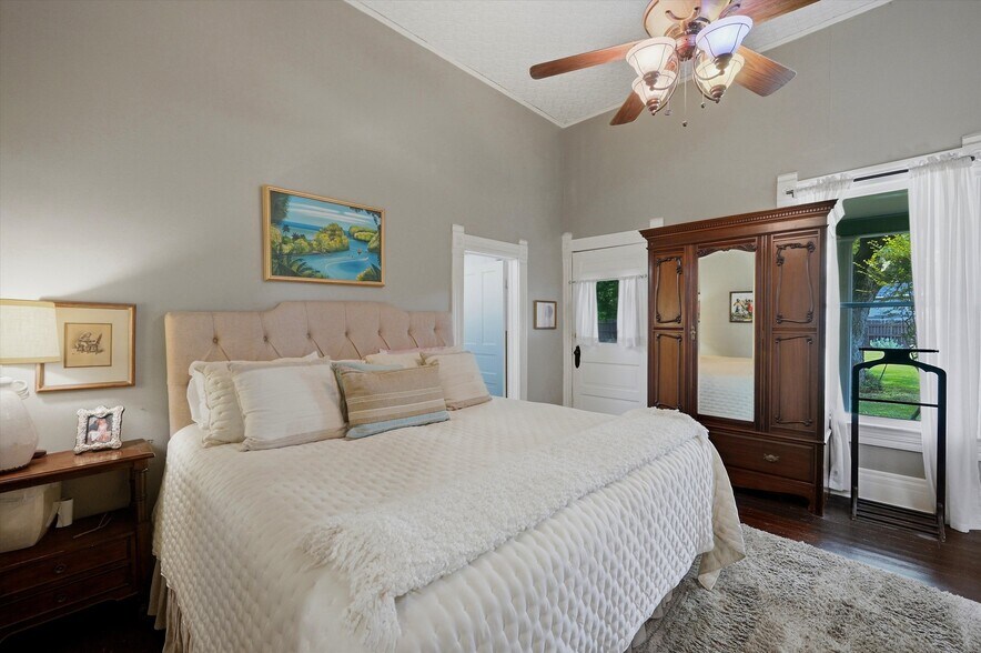 More Photos Of 202 E Main St, Celina Flex For Sale
