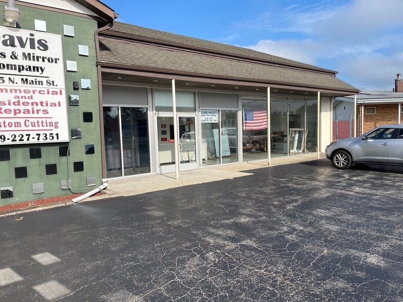 More Photos Of 1623 N Main St, Lima General Retail For Sale