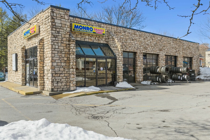 Primary Photo Of 331 Cochran Rd, Mt Lebanon Freestanding For Sale