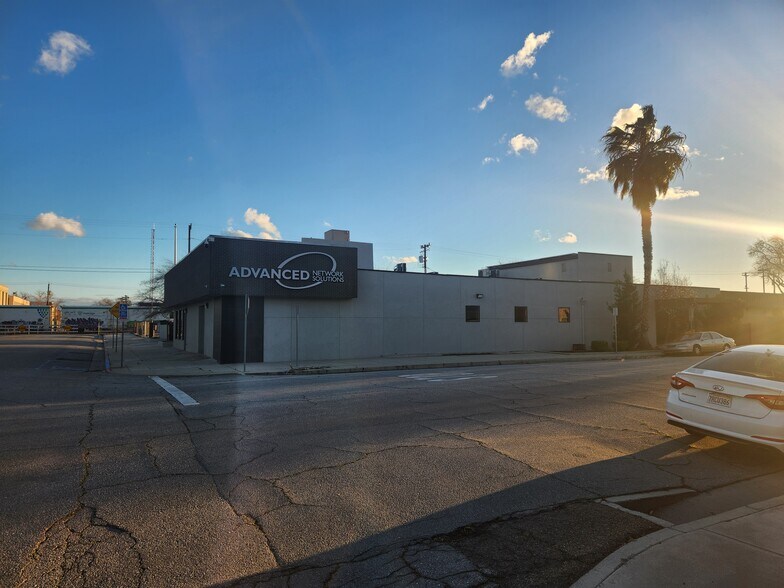 More Photos Of 1909 16th St, Bakersfield Office For Lease