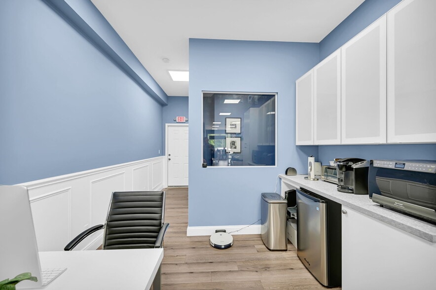 More Photos Of 2 Broadway, Valhalla Office For Sale