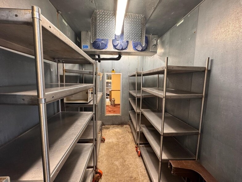 More Photos Of 1830 Columbus Ave, Washington Court House Restaurant For Sale