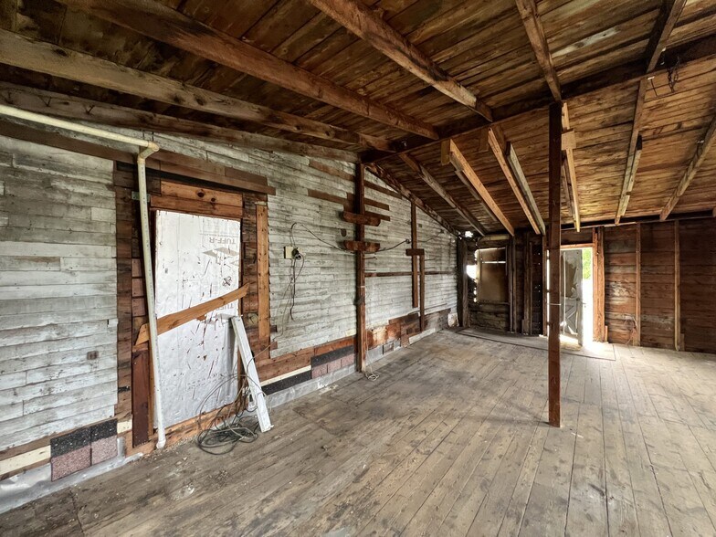 More Photos Of 271 Main St, Union Apartments For Sale