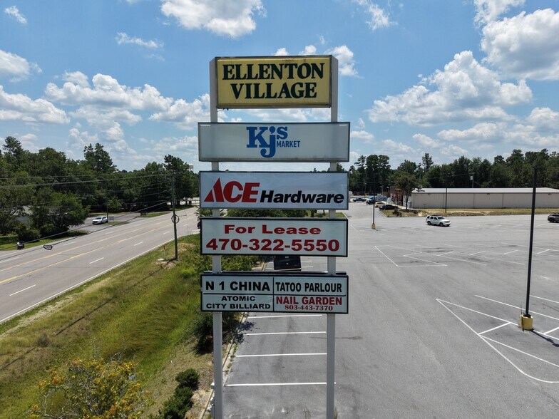 More Photos Of 601 N Main St, New Ellenton Unknown For Lease