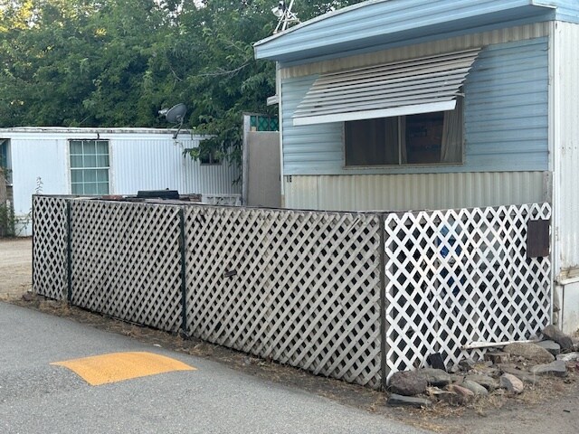More Photos Of 2708 Erskine Creek Rd, Lake Isabella Trailer Camper Park For Sale