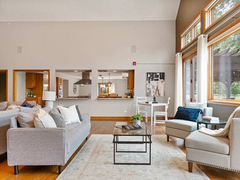 More Photos Of 22660 S Harlem Ave, Frankfort Flex For Sale