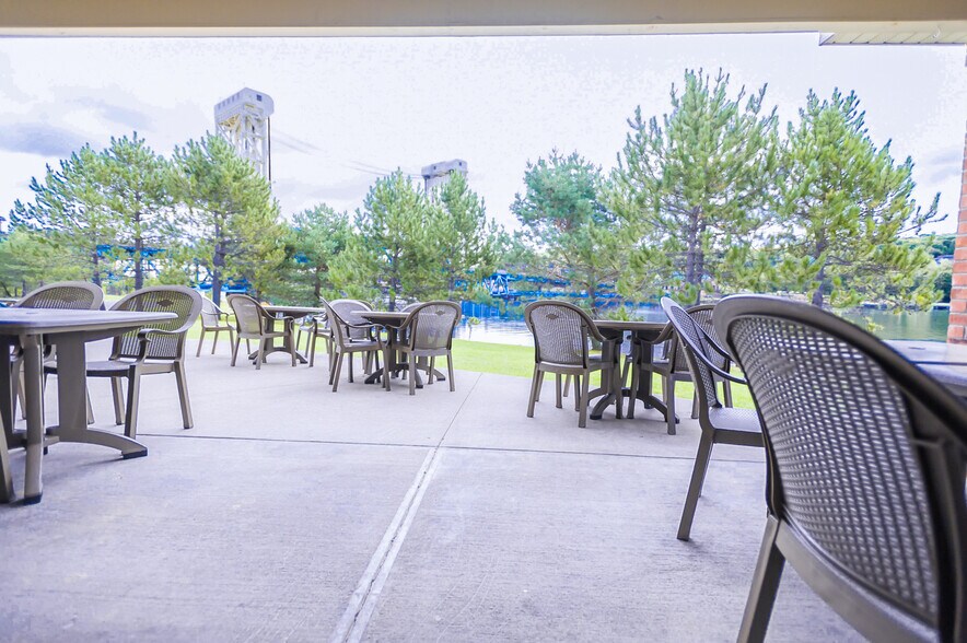 More Photos Of 99 Navy St, Hancock Hotel For Sale