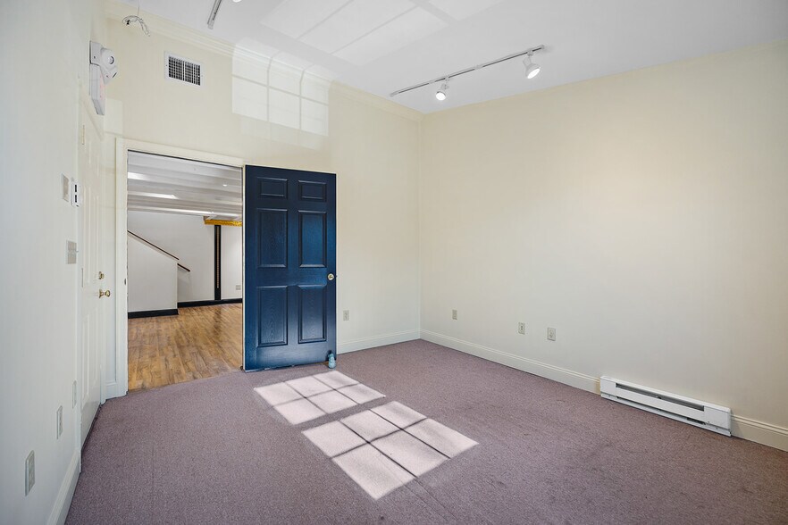 More Photos Of 43 Main St, Clinton Township Storefront For Sale