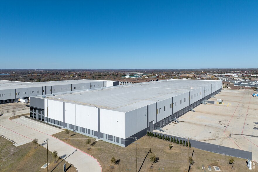 More Photos Of 3101 NW Centre Drive, Fort Worth Unknown For Lease