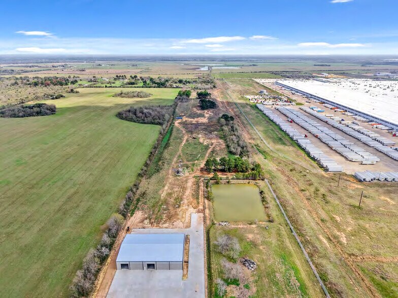 More Photos Of 19286 Kickapoo Rd, Waller Unknown For Lease