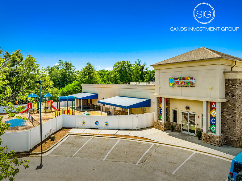 Primary Photo Of 16604 Old Statesville Rd, Huntersville Daycare Center For Sale