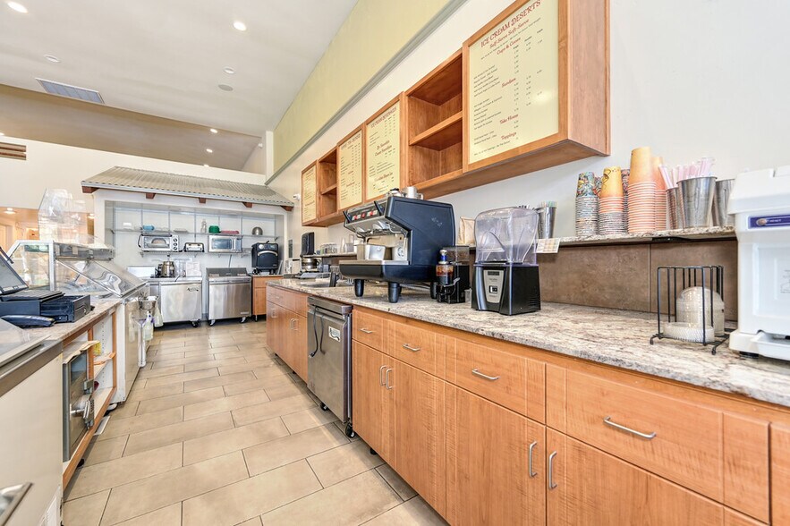 More Photos Of 27 S Main St, Colfax Storefront For Lease