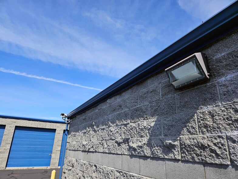 More Photos Of 1060 Dillon Way, Central Point Self Storage For Sale