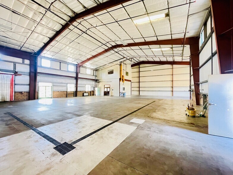 More Photos Of 178 Suburban Rd, San Luis Obispo Warehouse For Lease