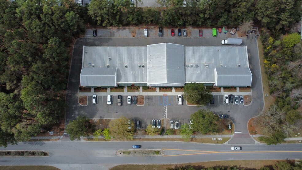 More Photos Of 502 Wando Park Blvd, Mount Pleasant Light Distribution For Lease