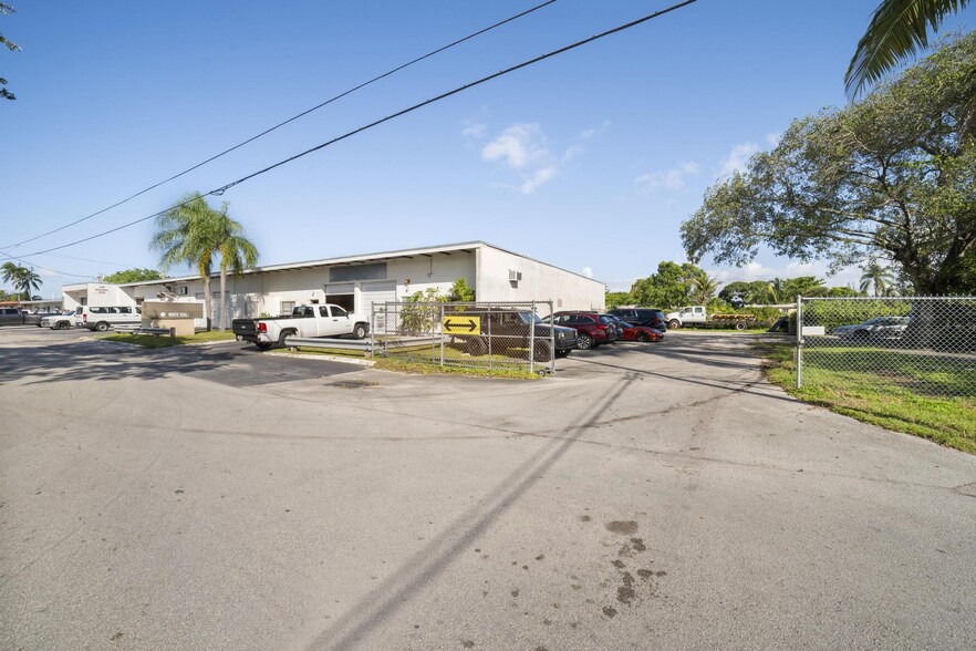 Primary Photo Of 3909-3939 SW 12th Ct, Fort Lauderdale Warehouse For Sale