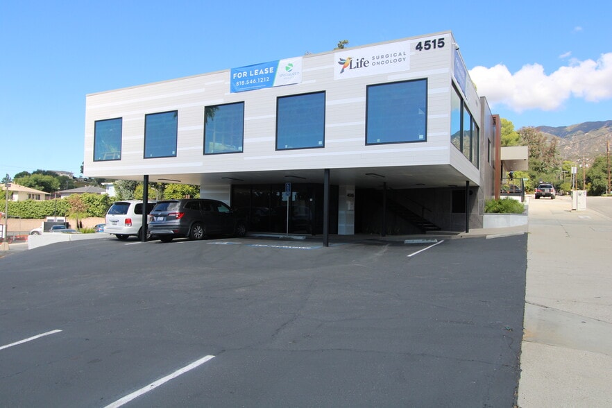 Primary Photo Of 4515 Castle Rd, La Cañada Flintridge Medical For Lease