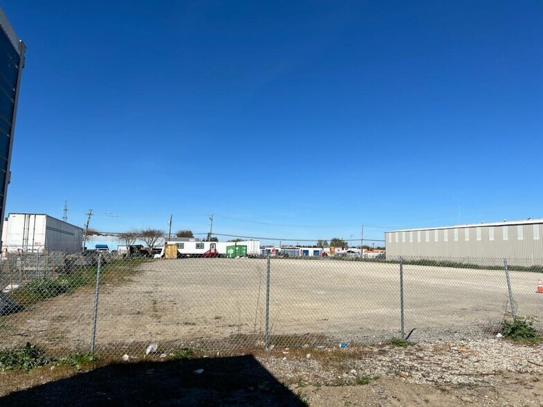 More Photos Of 1310 E Beamer St, Woodland Land For Sale