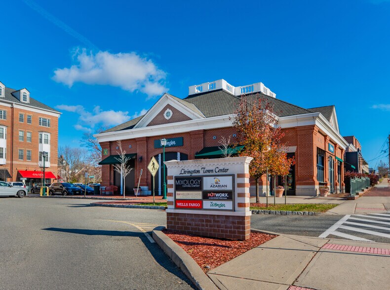 More Photos Of 1100-8100 Town Center Way, Livingston Storefront Retail Office For Lease