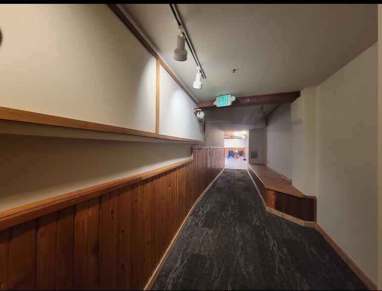 More Photos Of 117 E 1st St, Port Angeles General Retail For Lease