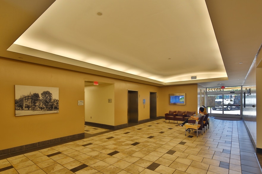 More Photos Of 25775 McBean Pky, Valencia Medical For Lease