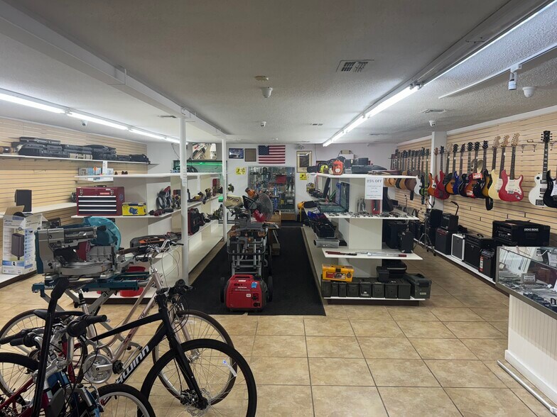 More Photos Of 2054 Gulf to Bay Blvd, Clearwater Unknown For Lease