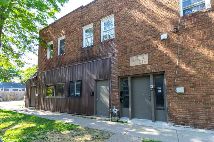 More Photos Of 1321 Payne Ave, Saint Paul Storefront Retail Residential For Sale