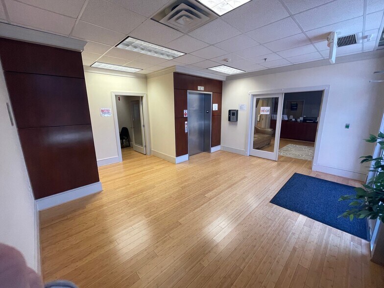 More Photos Of Chester Village Dr, Chester Unknown For Lease