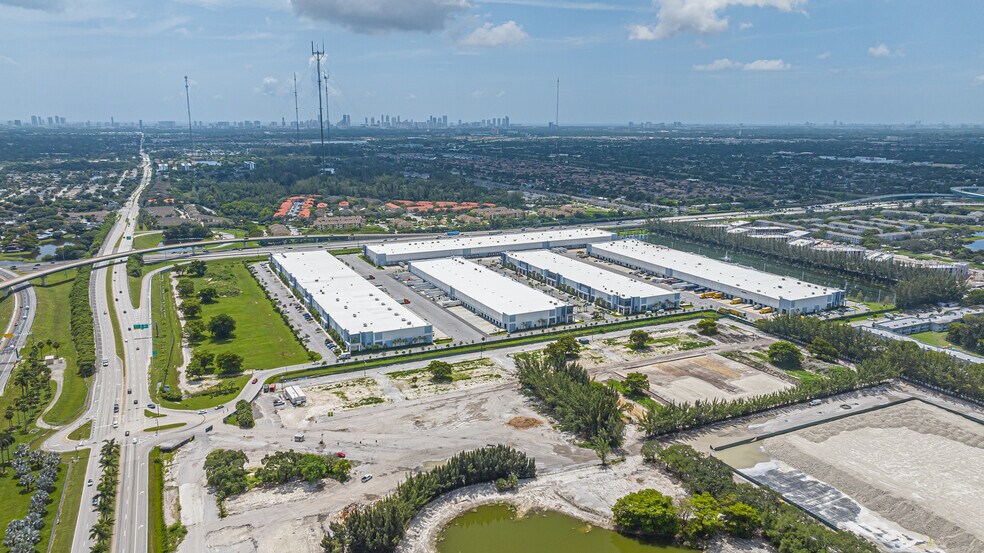 More Photos Of 1620 NW 215th St, Miami Gardens Unknown For Lease